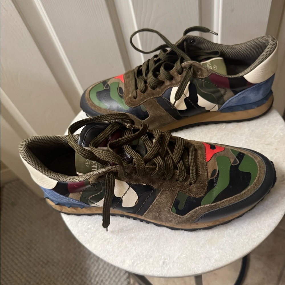 Valentino runners size 10